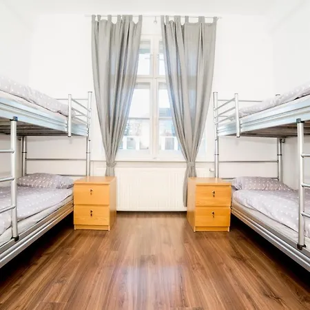 Max Berg Хостел