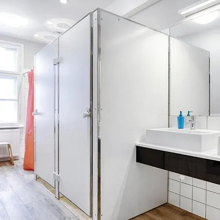 Hostel Max Berg *