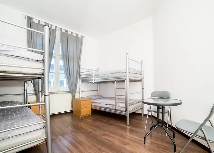 ホステル Max Berg *